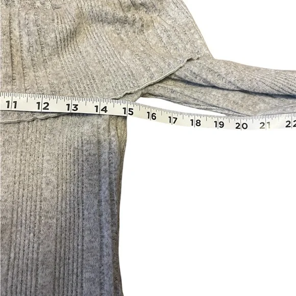 Unbranded Off-Shoulder Gray Button Front Casual Soft Shirt - Picture 6 of 6